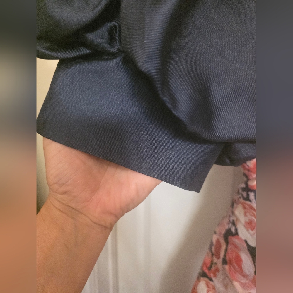 Floral Satin Midi Dress with Puff Sleeves - Navy & Pink Large - Picture 9 of 9